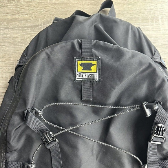 Mountainsmith Ghost Backpack Hiking Pack Backpacking - Picture 2 of 12
